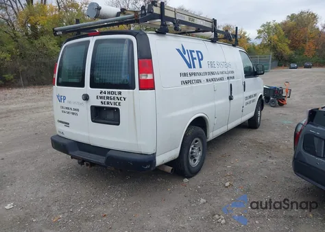 2016 Chevrolet Express 2500 Work Van z USA, uszkodzony, nr VIN 1GCWGAFF4G1123215